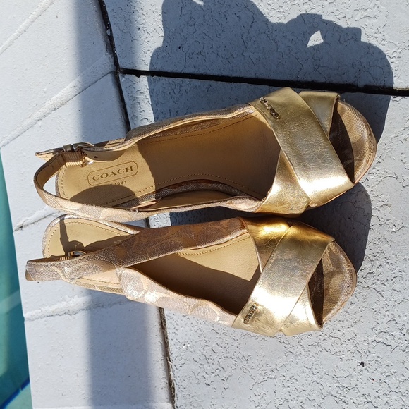 Coach Jessy Gold wedge monogram sandals 7.5 - Picture 5 of 11